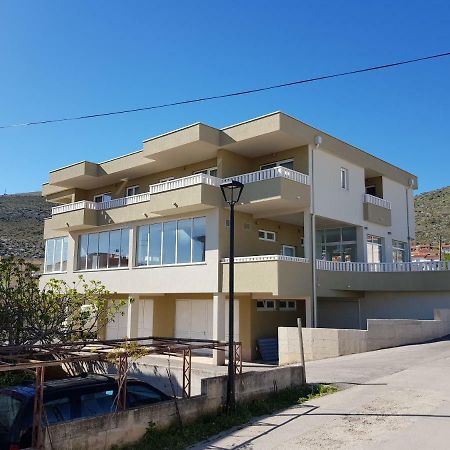 Apartmani Marella Donji Seget Buitenkant foto