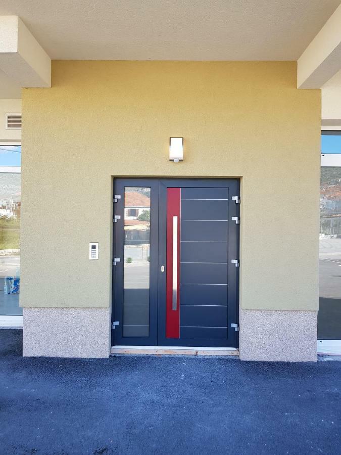 Apartmani Marella Donji Seget Buitenkant foto