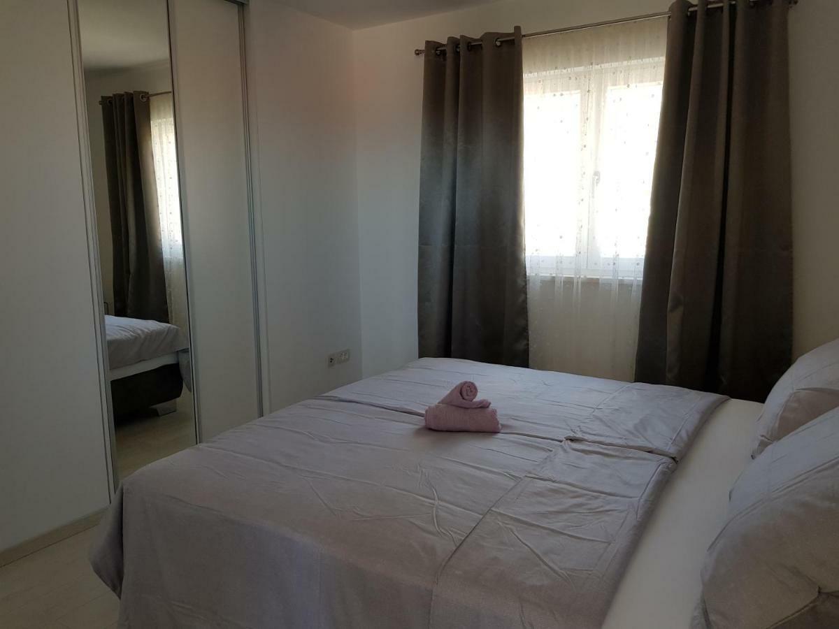 Apartmani Marella Donji Seget Buitenkant foto