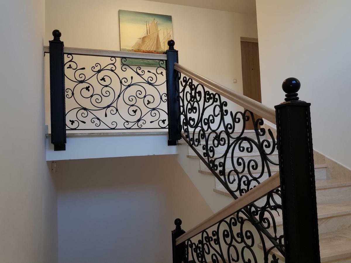 Apartmani Marella Donji Seget Buitenkant foto