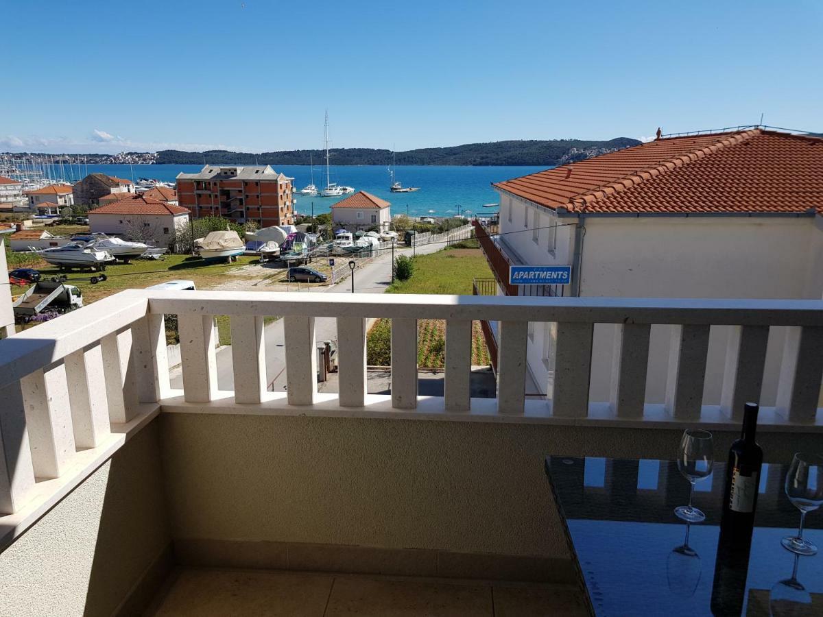 Apartmani Marella Donji Seget Buitenkant foto