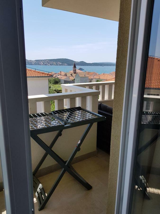Apartmani Marella Donji Seget Buitenkant foto