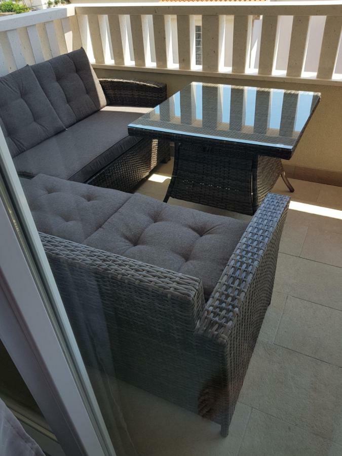 Apartmani Marella Donji Seget Buitenkant foto